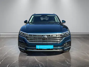 VW Touareg Elegance 3.0TSI eHybrid  AHK LUFTFW KAME