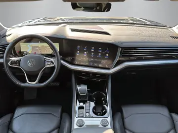 VW Touareg Elegance 3.0TSI eHybrid  AHK LUFTFW KAME