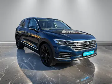 VW Touareg Elegance 3.0TSI eHybrid  AHK LUFTFW KAME