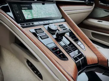 Aston Martin DB12 Volante Carribean Blue Pearl Carbon