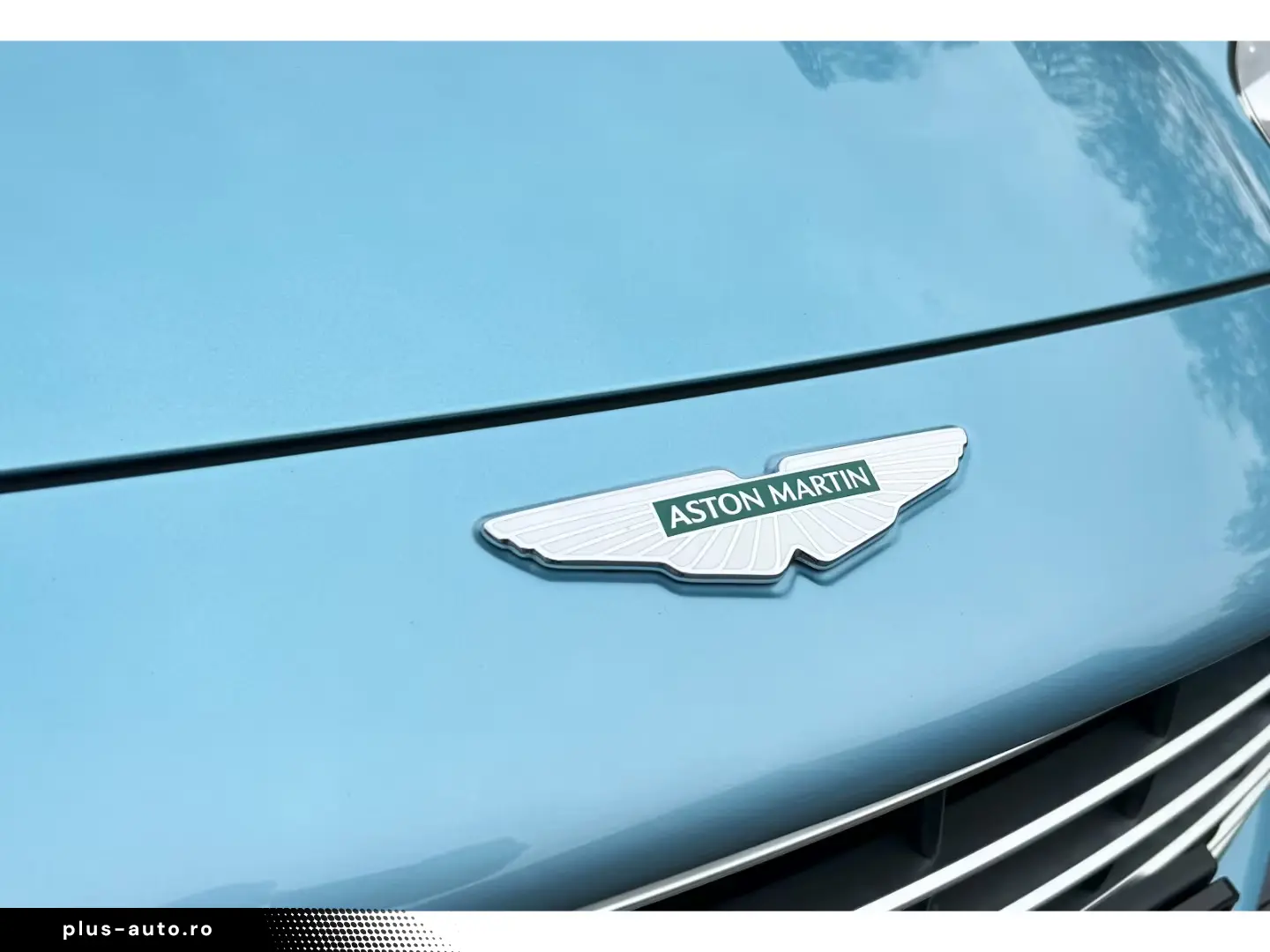 Aston Martin DB12 Volante Carribean Blue Pearl Carbon
