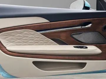 Aston Martin DB12 Volante Carribean Blue Pearl Carbon