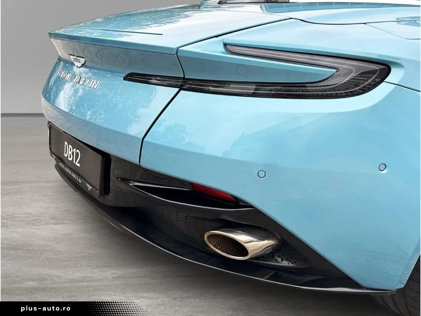 Aston Martin DB12 Volante Carribean Blue Pearl Carbon