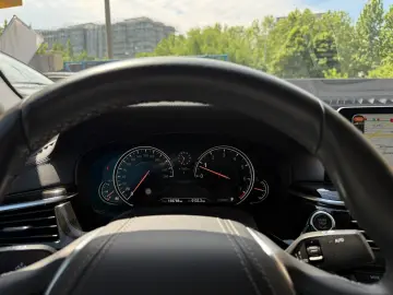 BMW 520I G30  2018