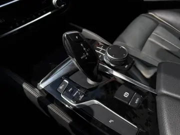 BMW 520I G30  2018