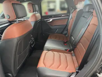 VW Touareg R-Line 3.0TDI  AHK KAMERA STDHZ