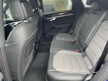 VW Touareg R-Line 3.0TDI  LUFT LEDER AHK
