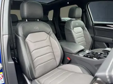 VW Touareg R-Line 3.0 TDI AHK Pano 360 HuD 22  HDMa
