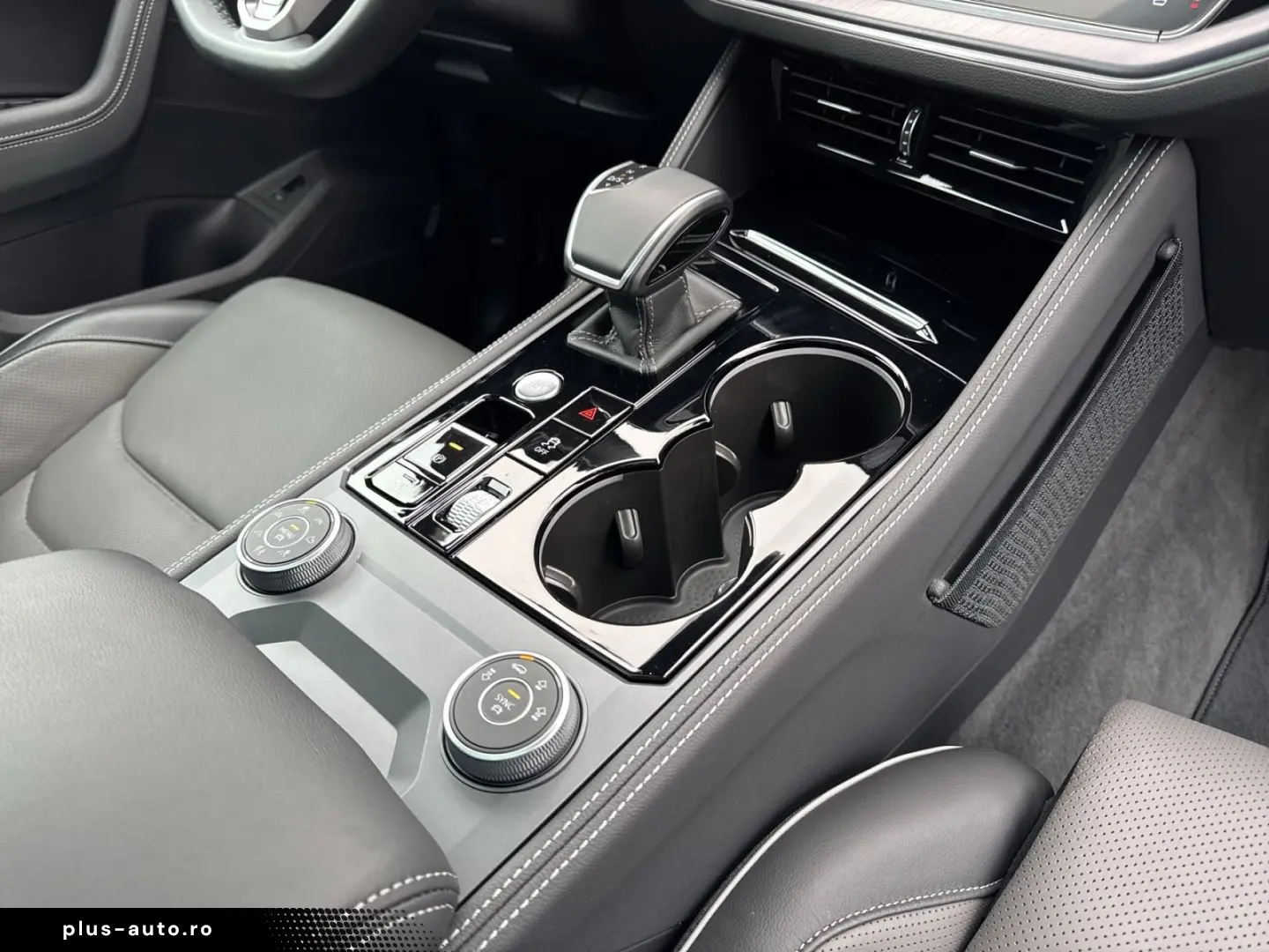 VW Touareg R-Line 3.0 TDI AHK Pano 360 HuD 22  HDMa