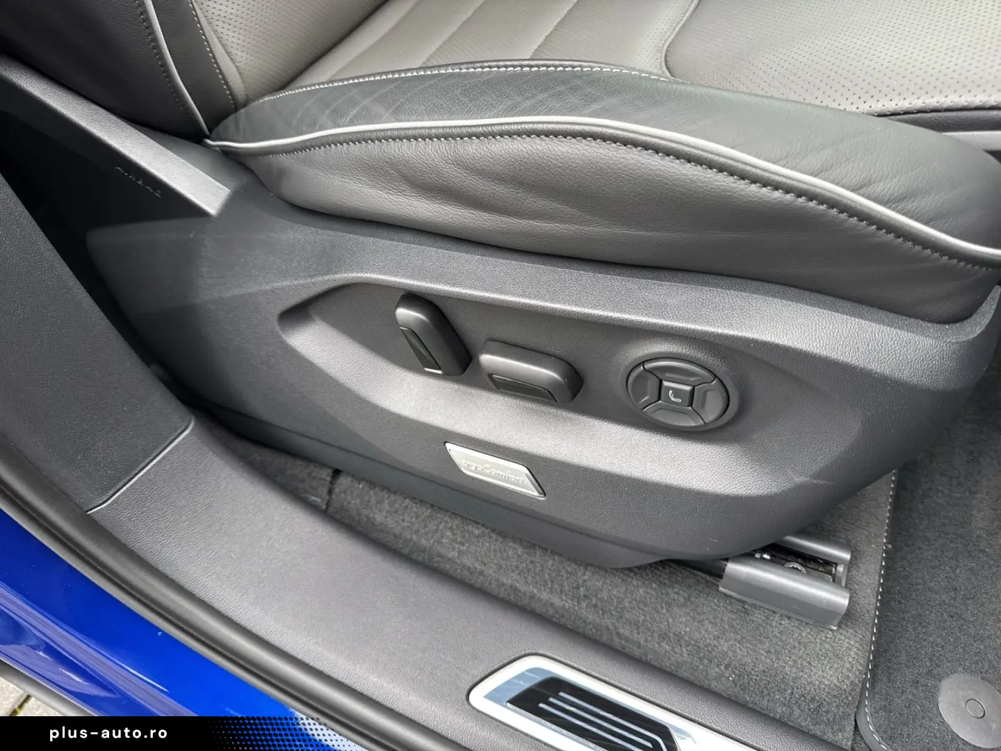 VW Touareg R-Line 3.0 TDI AHK Pano 360 HuD 22  HDMa