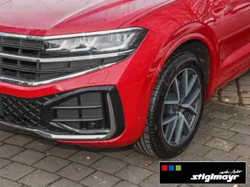 VW Touareg R-line 3.0TDI HUD IQ-LIGHT PANO STANDHZG