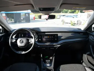 Skoda Octavia 2.0 TDI  DSG Ambition
