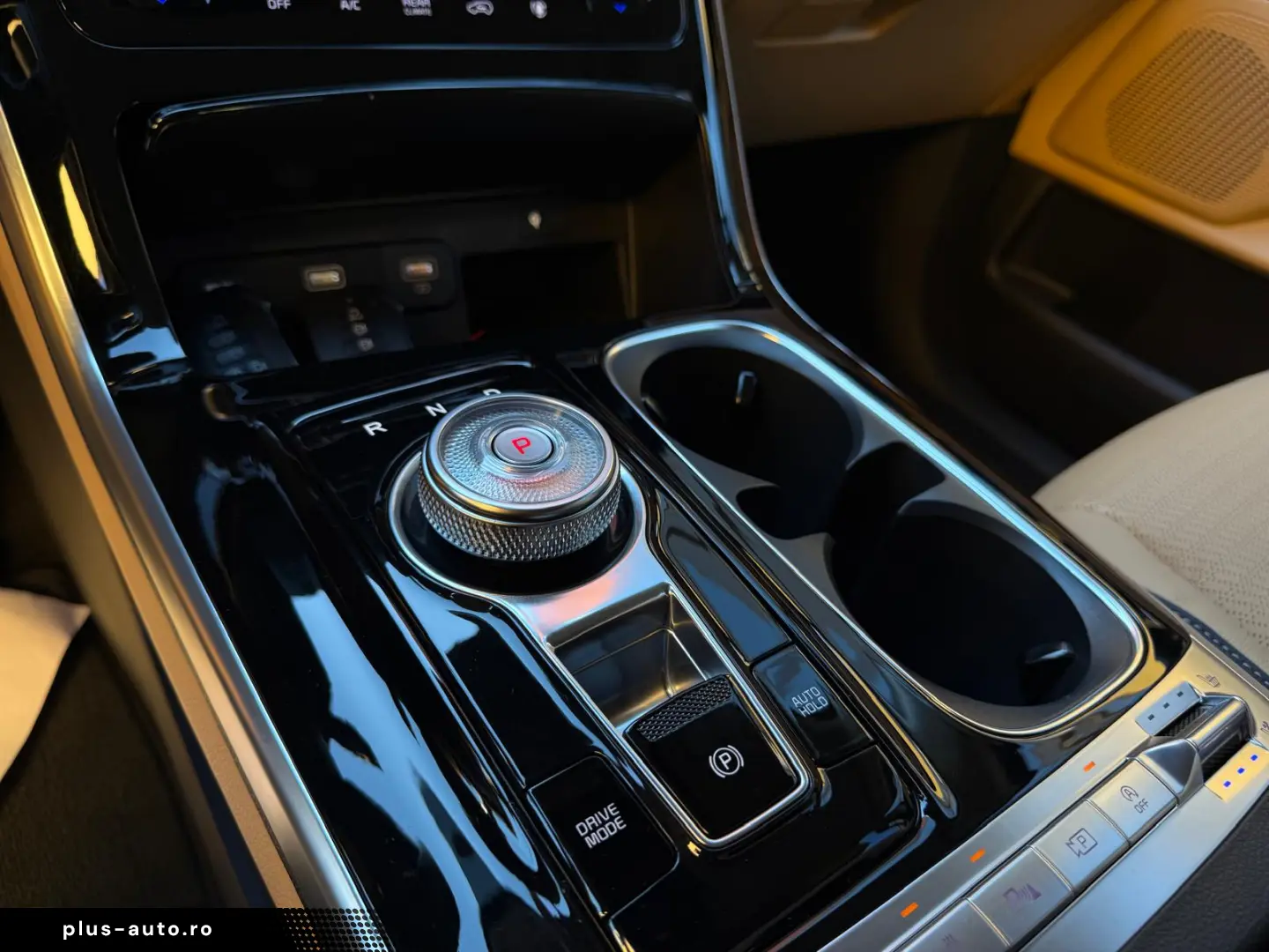 Kia Carnival Noblesse 2022