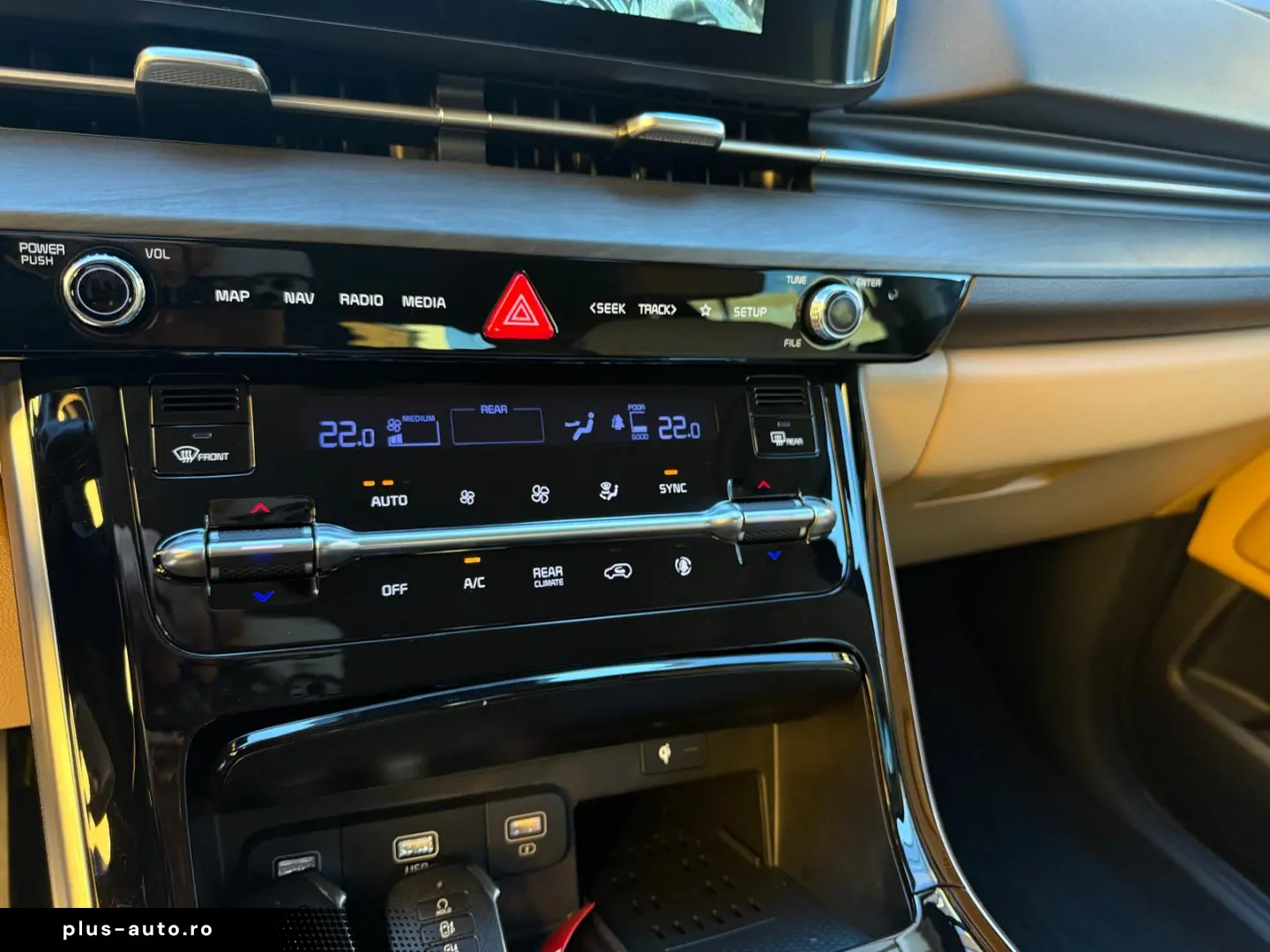 Kia Carnival Noblesse 2022