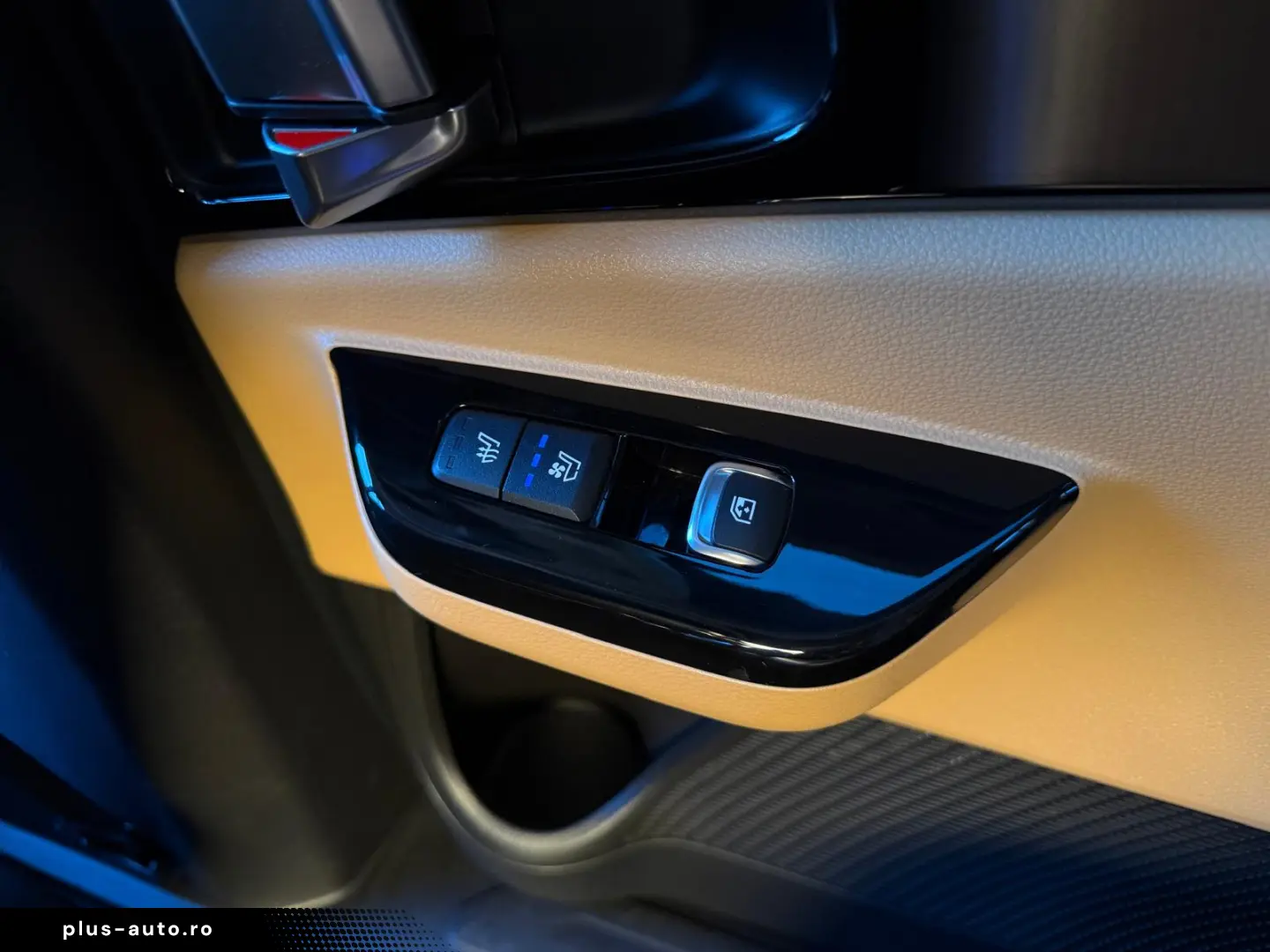 Kia Carnival Noblesse 2022