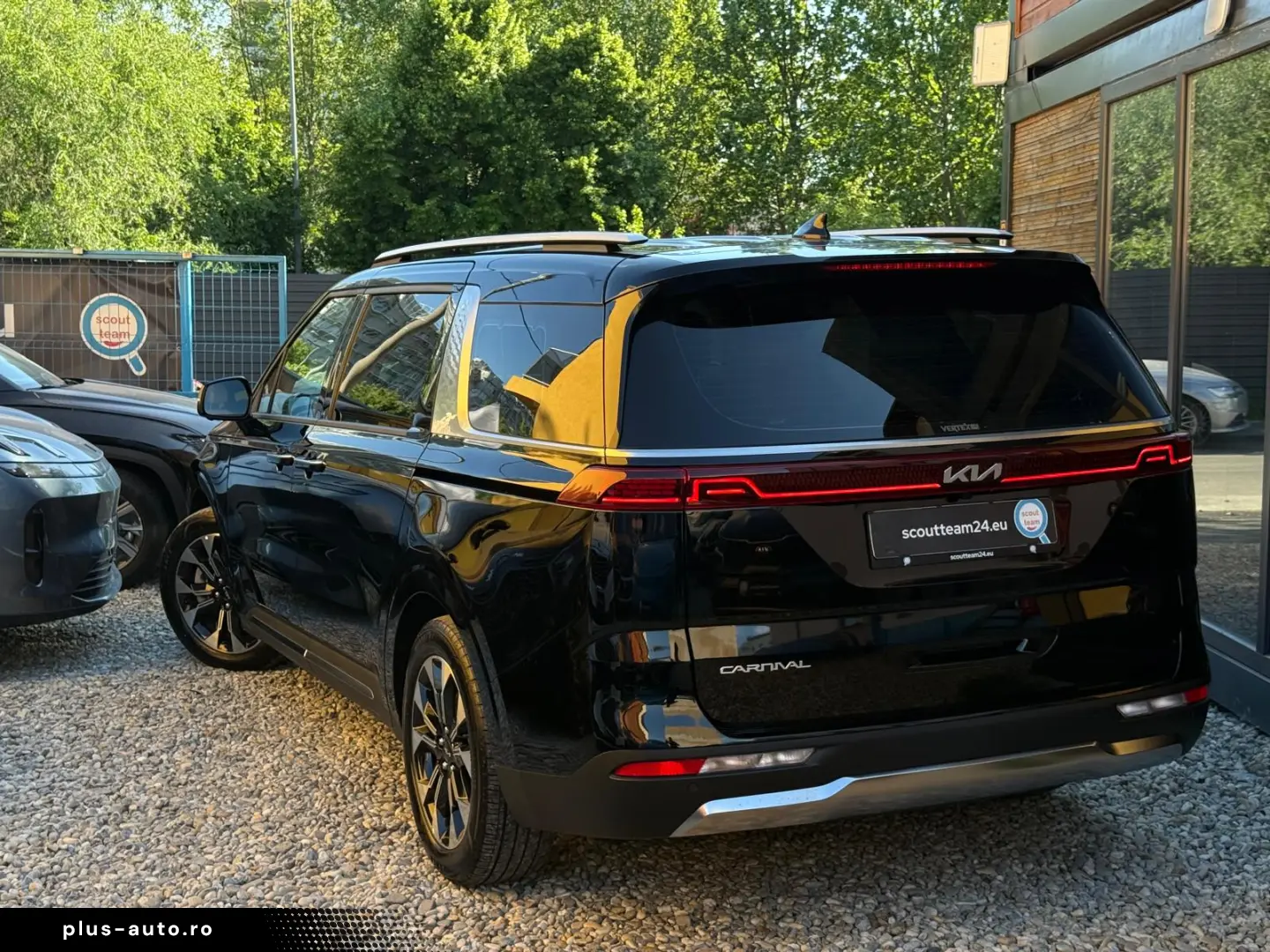 Kia Carnival Noblesse 2022