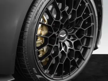Aston Martin DBS 770 Ultimate   Exterior Carbon