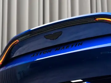 Aston Martin V8 Vantage Vantage Coupe