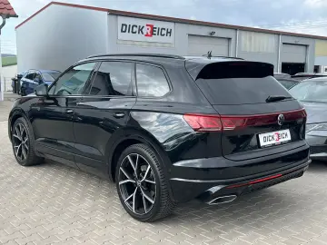 VW Touareg 3.0TDI 4M R-Line VOLL Black 22  UPE 114T