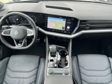VW Touareg 3.0TDI 4M R-Line VOLL Black 22  UPE 114T