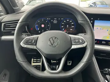 VW Touareg 3.0TDI 4M R-Line VOLL Black 22  UPE 114T