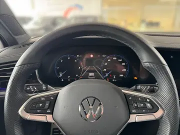VW Touareg R-Line 3.0TDI  AHK LUFT STDHZ