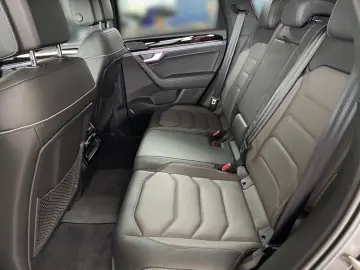 VW Touareg R-Line 3.0TDI  AHK LUFT STDHZ