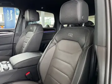 VW Touareg R-Line 3.0TDI  AHK LUFT STDHZ
