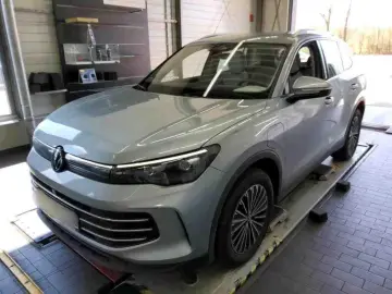 VW Tiguan 1.5 TSI eHybrid HARMAN HUD 360 DCC IQ AHK