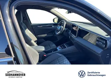 VW Tiguan R-Line 2.0 TSI 4M DSG LED AreaView AHK