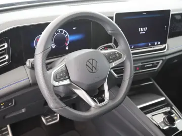 VW Tiguan 2.0 TSI DSG 4MOTION R-Line   NAVI   AHK