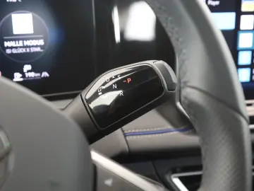 VW Tiguan 2.0 TSI DSG 4MOTION R-Line   NAVI   AHK