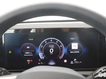 VW Tiguan 2.0 TSI DSG 4MOTION R-Line   NAVI   AHK