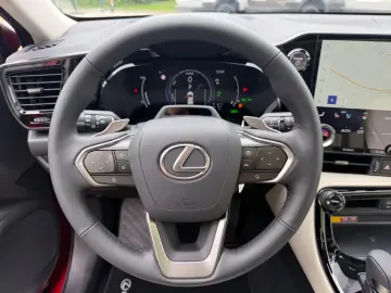 Lexus NX 450h NX 450 h Luxury.HUD
