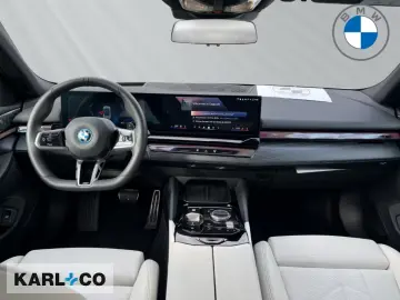 BMW 550 e xDrive Limousine M Sport