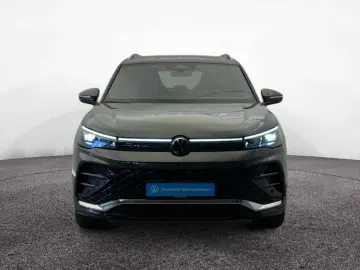 VW Tiguan R-Line TSI DSG 4M  AHK PANO MASSAGE ACC