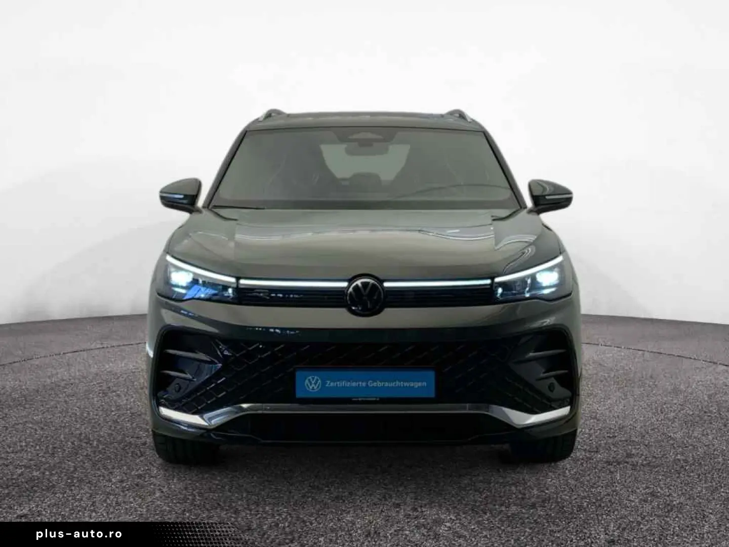 VW Tiguan R-Line TSI DSG 4M  AHK PANO MASSAGE ACC