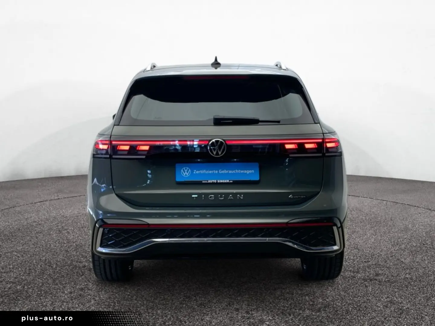 VW Tiguan R-Line TSI DSG 4M  AHK PANO MASSAGE ACC
