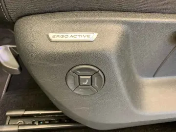 VW Tiguan R-Line TSI DSG 4M  AHK PANO MASSAGE ACC