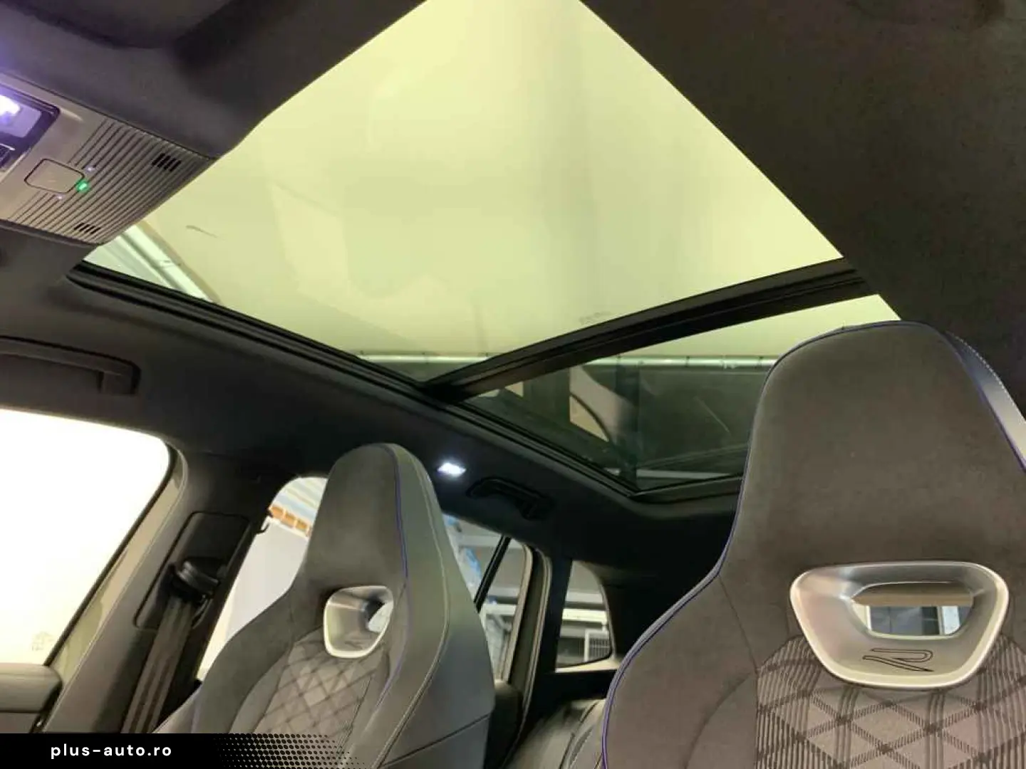 VW Tiguan R-Line TSI DSG 4M  AHK PANO MASSAGE ACC