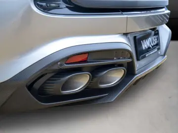 ASTON MARTIN Vanquish Coupe