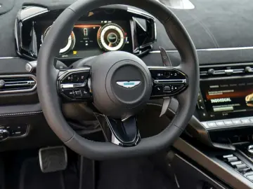ASTON MARTIN Vanquish Coupe