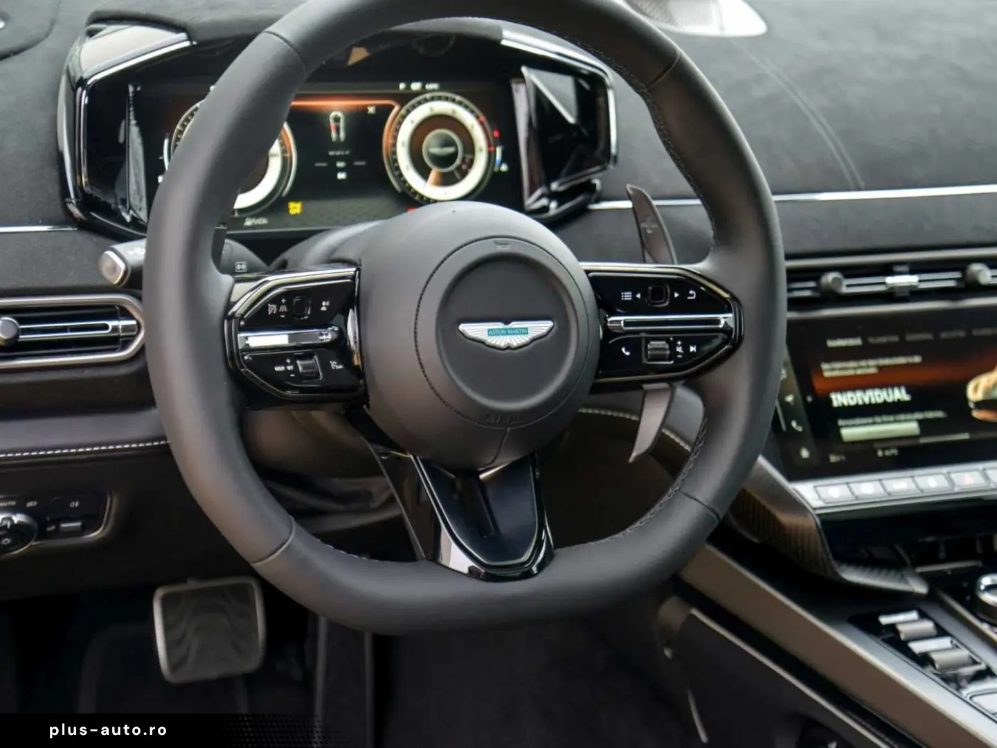 ASTON MARTIN Vanquish Coupe