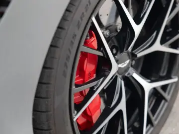 ASTON MARTIN Vanquish      Titan Auspuff   Black Pack