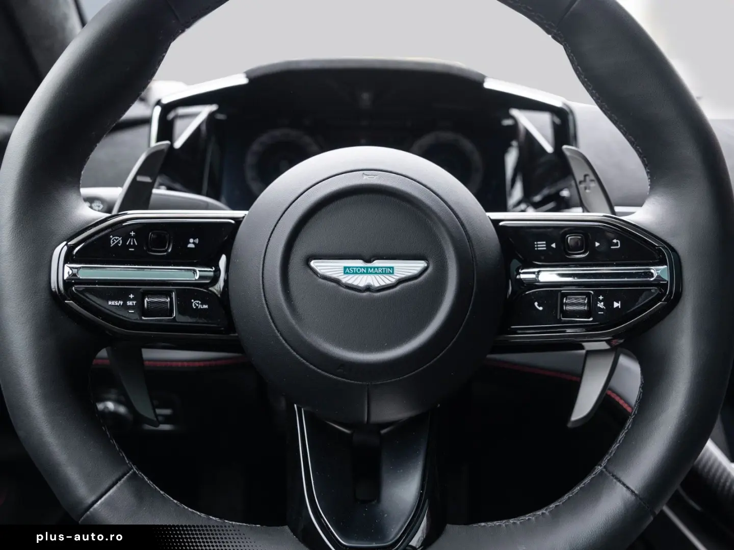 ASTON MARTIN Vanquish      Titan Auspuff   Black Pack