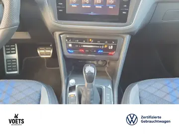 VW Tiguan R 2.0 TSI 4Motion DSG RearView MATRIX-LED