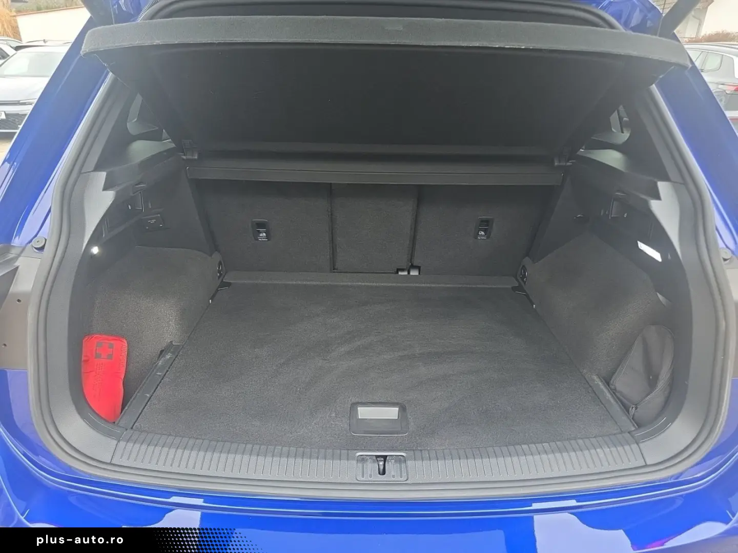 VW Tiguan 2.0 TSI DSG R 4Motion Navi IQ.LIGHT - LED