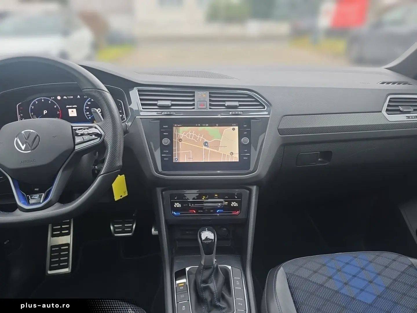 VW Tiguan 2.0 TSI DSG R 4Motion Navi IQ.LIGHT - LED