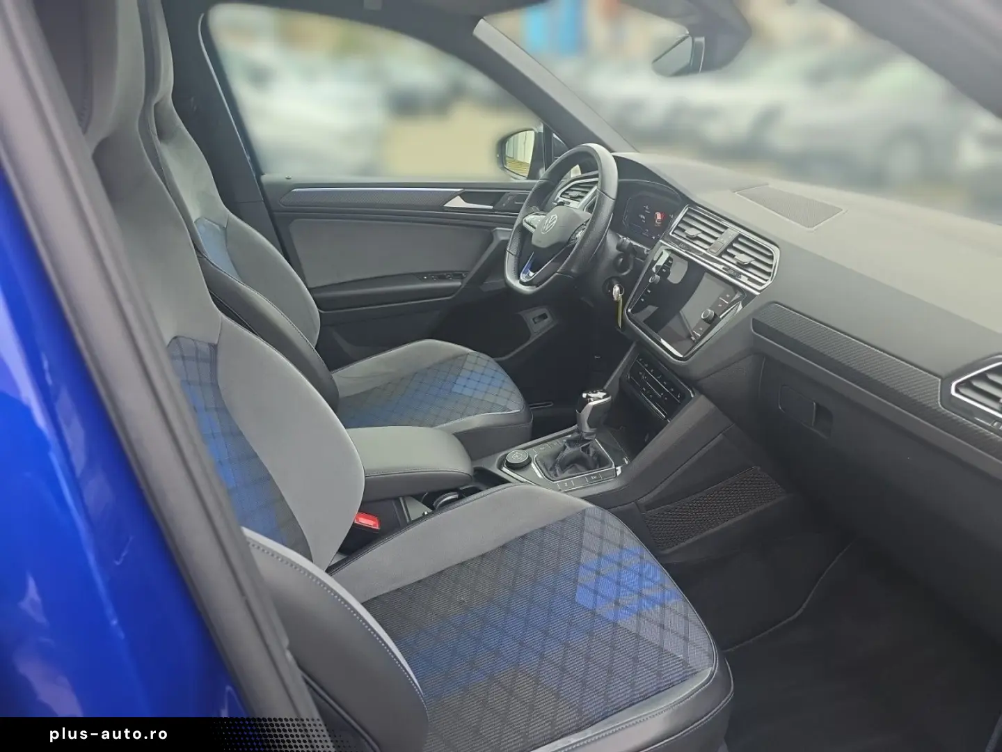 VW Tiguan 2.0 TSI DSG R 4Motion Navi IQ.LIGHT - LED