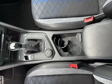 VW Tiguan R   R-Perform. - Akrapovic   DCC- Fahrwer